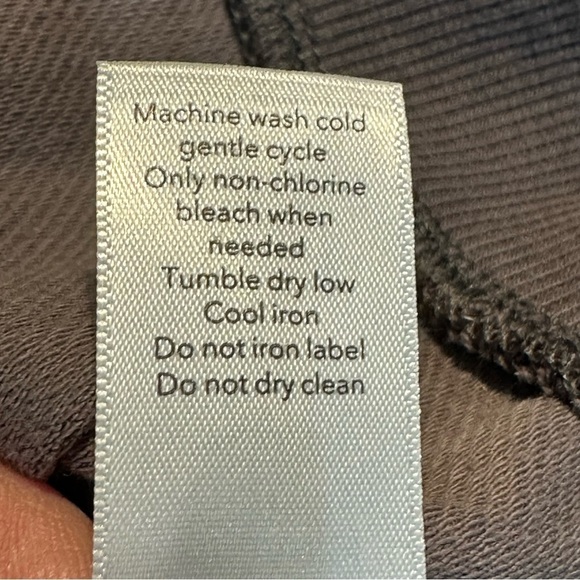 Athleta Farallon Camo Sweatshirt Olive Green Pullover - Picture 8 of 9